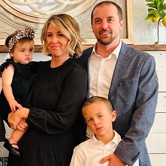 Meet your Posher, Trisha - Picture 3 of 3